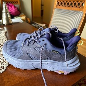 Hoka one one Anacapa 2 low GTX women’s meteor cosmic sky hiking boots size 10